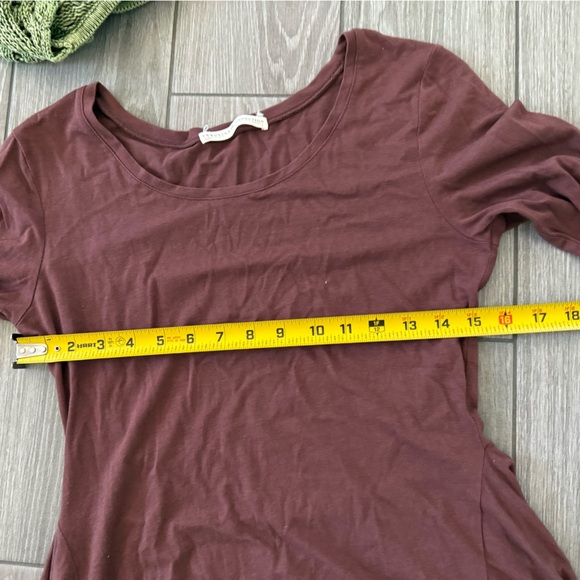 Peruvian Connection|Women's Burgundy|Brown Long Sleeve Top with layered ruffles• - Picture 9 of 10